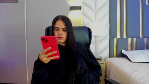  Chloe Harper  online show from May 1, 11:57 am