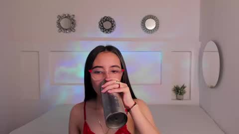 chloehil2 online show from February 21, 8:27 pm