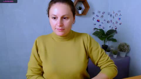 Snapshot of chloejill_ chatting on October 14, 4:09 pm Chloe online show from October 14, 4:09 pm