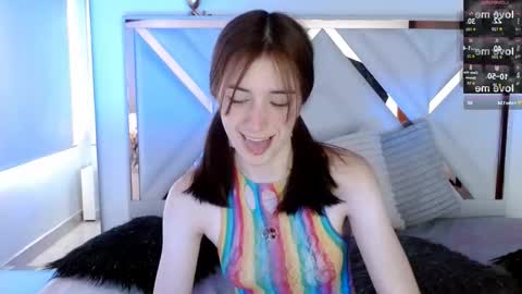 Snapshot of chloejohnsoon chatting on September 20, 2:26 pm Chloe online show from September 20, 2:26 pm