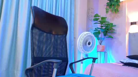 Chloe rosse online show from May 1, 1:20 am