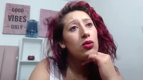 Snapshot of chloewild707rs chatting on October 3, 2:38 am chloewild707rs online show from October 3, 2:38 am