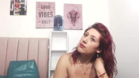 Snapshot of chloewild707rs chatting on October 4, 3:56 am chloewild707rs online show from October 4, 3:56 am