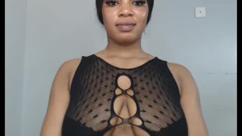 Snapshot of choco_chocox chatting on September 25, 9:41 am ESTHER online show from September 25, 9:41 am