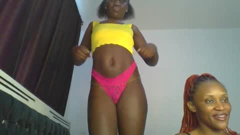 chocobear22 online show from November 30, 9:13 am