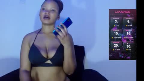 chocolatemilkebony online show from February 24, 7:31 am