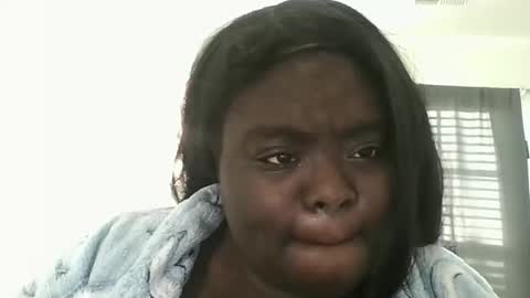 chocolatesugarbabe12 online show from November 17, 1:23 pm