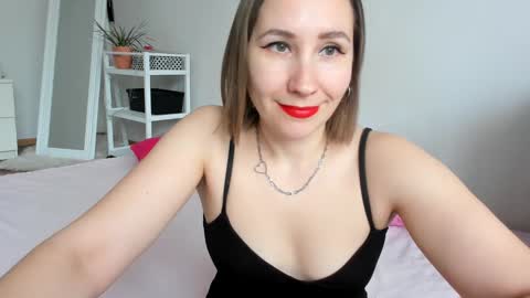 christina rosse online show from March 11, 1:01 pm