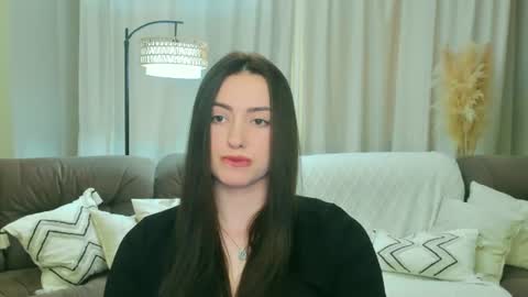 Christina Florence online show from June 16, 6:47 am