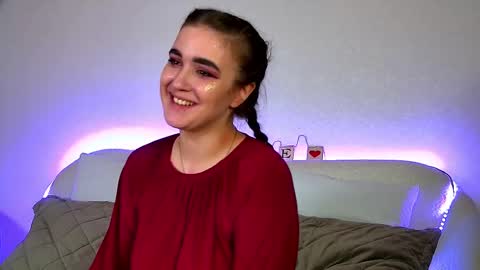 Snapshot of christinamilton chatting on February 17, 6:39 pm Christina online show from February 17, 6:39 pm