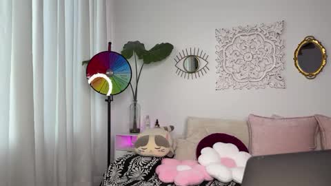 Snapshot of christinasage chatting on October 5, 10:04 pm Christina Sage online show from October 5, 10:04 pm