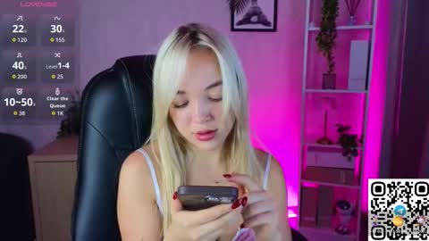 hristy3 online show from September 22, 11:47 pm