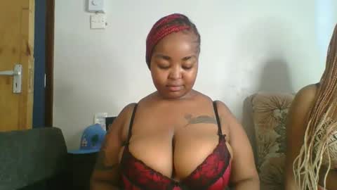 Snapshot of chubby_princess2 chatting on October 19, 11:12 am chubby_princess2 online show from October 19, 11:12 am