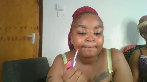 Snapshot of chubby_princess2 chatting on October 9, 10:52 am chubby_princess2 online show from October 9, 10:52 am
