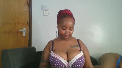 Snapshot of chubby_princess2 chatting on October 6, 10:25 pm chubby_princess2 online show from October 6, 10:25 pm
