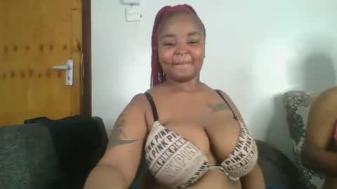Snapshot of chubby_princess2 chatting on October 13, 11:02 am chubby_princess2 online show from October 13, 11:02 am