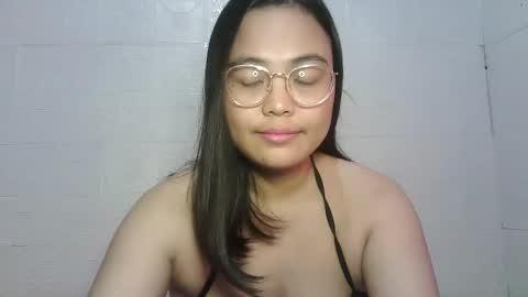 chubbycheeks27 online show from February 6, 7:02 am