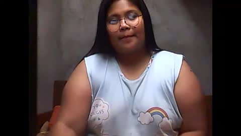 Snapshot of chubbylecious chatting on December 19, 11:25 pm Rita online show from December 19, 11:25 pm