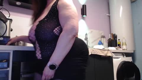 Snapshot of chwerry_b0 chatting on February 23, 9:54 pm Jessica online show from February 23, 9:54 pm