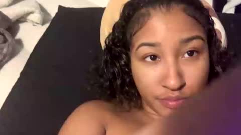 Snapshot of chy94 chatting on October 26, 10:43 am AtlPrettiestPusc online show from October 26, 10:43 am