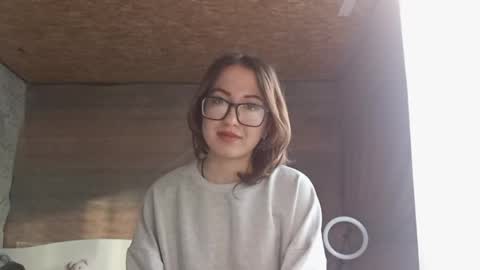 Olivia online show from May 28, 11:41 am