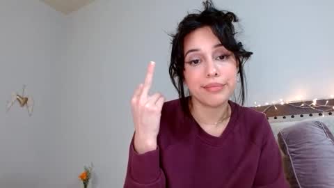 Cici online show from March 6, 7:25 am