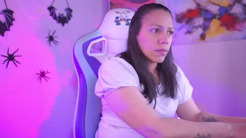 Snapshot of cielo_andrade chatting on October 15, 12:41 pm Cielo online show from October 15, 12:41 pm