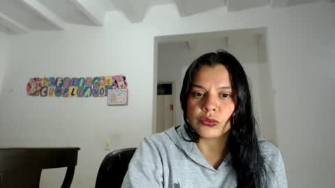 Cielo Noir online show from June 15, 4:45 am