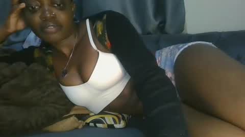 cilia petite online show from March 31, 9:15 pm