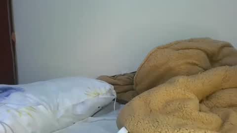 cilia petite online show from December 16, 8:15 pm