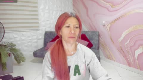 Snapshot of cintiagreyx chatting on January 10, 11:33 am  CINTIA  online show from January 10, 11:33 am