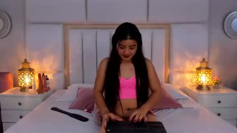 Pretty Cintia  online show from July 7, 3:31 am