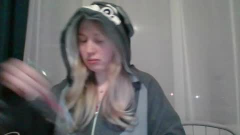 Snapshot of citrusblissss chatting on March 11, 2:29 pm citrusblissss online show from March 11, 2:29 pm