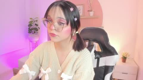 C L A R A online show from June 7, 3:24 am