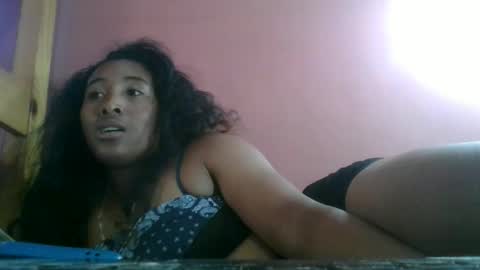 Clarah0123 online show from May 3, 7:56 am