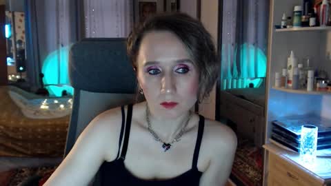 classyinna online show from November 12, 8:34 am