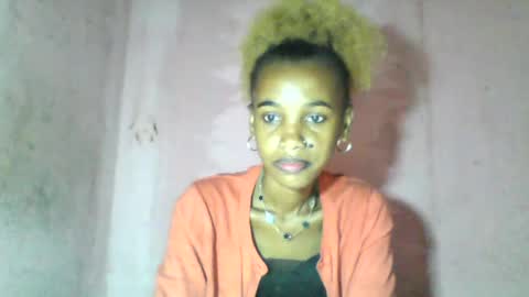 claudianne online show from July 19, 4:15 am