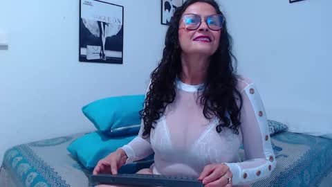 Clayr online show from April 28, 1:14 am
