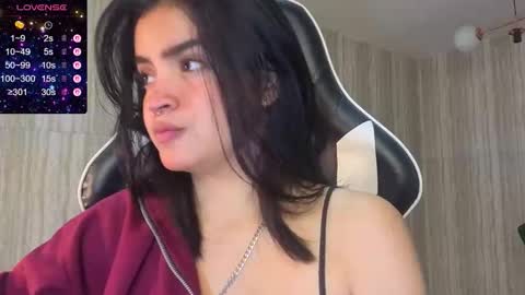 Clementine online show from November 23, 1:13 pm