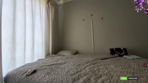 Snapshot of cleo_cat69 chatting on October 23, 11:38 am Cleo Cat online show from October 23, 11:38 am