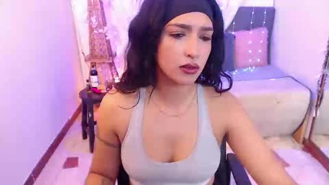 Snapshot of cleo_fox chatting on October 6, 11:42 pm Cleo online show from October 6, 11:42 pm