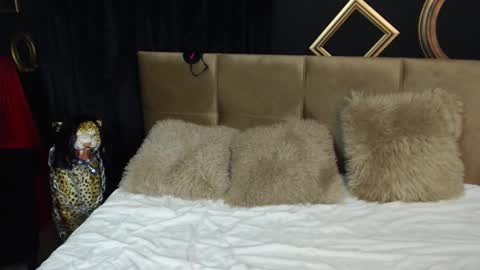 Cleo online show from October 27, 9:20 pm