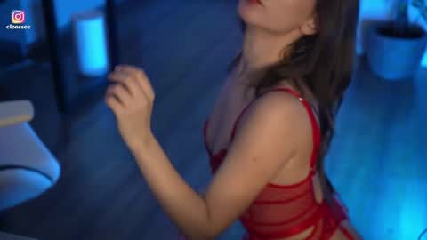 Cleo online show from May 3, 7:34 am