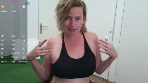 Syl  online show from June 19, 2:31 pm
