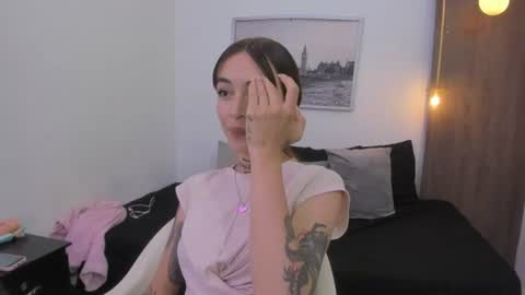 Cloe  online show from July 10, 8:53 pm