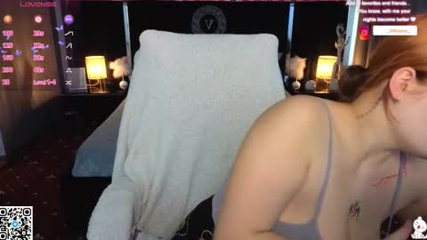 Snapshot of clumsy_nana chatting on September 21, 12:37 pm clumsy_nana online show from September 21, 12:37 pm