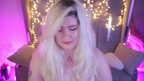 onlyfans amyleyy online show from June 11, 6:43 am