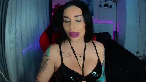 Snapshot of cokeyspeed69 chatting on January 25, 11:02 am Ur goddess Nikki online show from January 25, 11:02 am