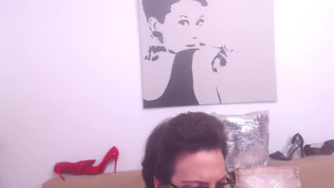 Snapshot of college_dream_bbw chatting on January 19, 3:21 pm Maddison online show from January 19, 3:21 pm