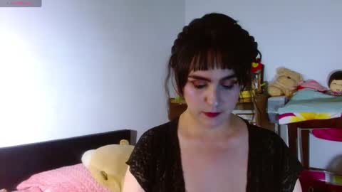 Collette online show from June 28, 5:03 am